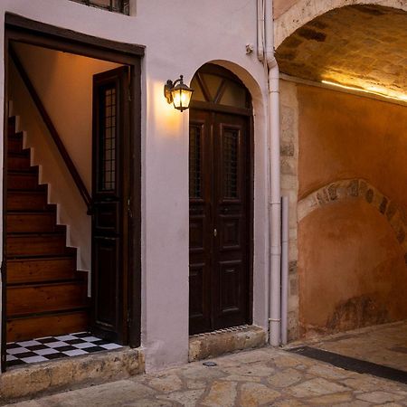 Sundial Lodge La Canea Esterno foto
